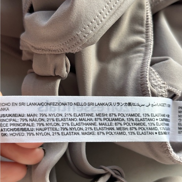 Amazon Essentials Activewear Set - Picture 7 of 8